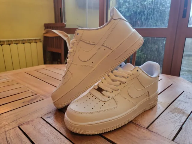 Nike Air Force 1 '07 Sneakers da Uomo - Bianchi, EU 43