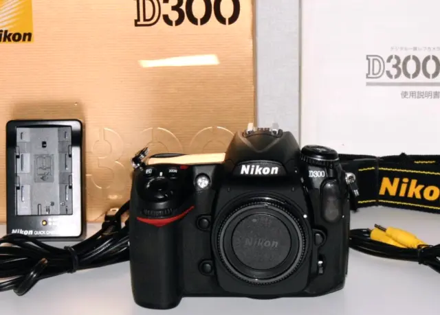 NIKON D300 12.3 MP w/BOX from Japan Excellent Only 14989 Shots NEAR MINT