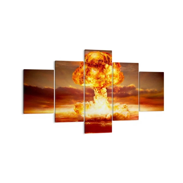 Vue du champignon d'explosion de bombe nucléaire apocalyptique | Image