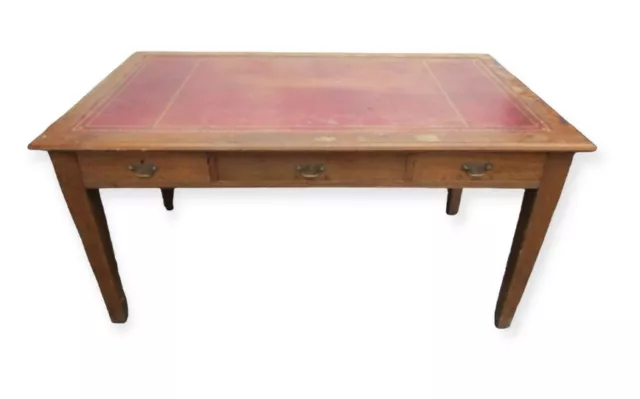 BEAUTIFUL 20th CENTURY FRENCH OAK LEATHER TOPPED TABLE