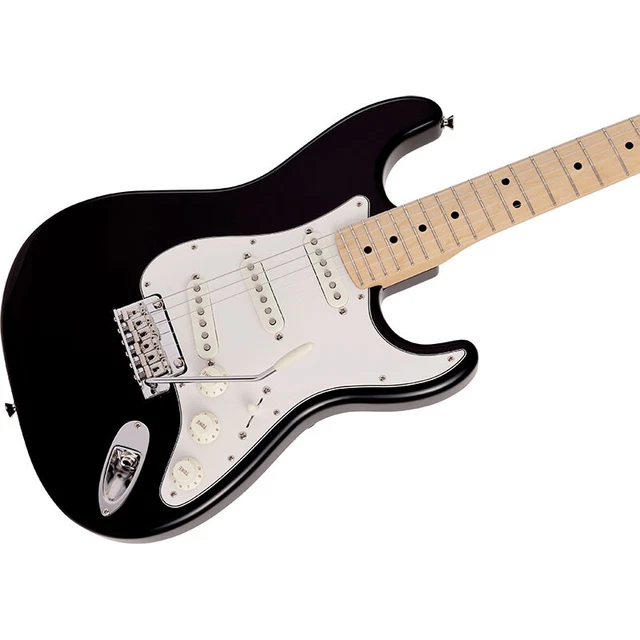 Fender Fabriqué En Japon Junior Collection STRATOCASTER Noir Avec Housse 4