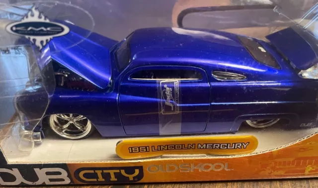 Jada Toys Dub City Old Skool 1951 Lincoln Mercury Royal Blue 1:24 Die Cast Metal