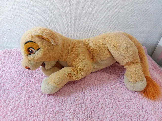 Coussin en Peluche avec poche Simba - Le Roi Lion Disney
