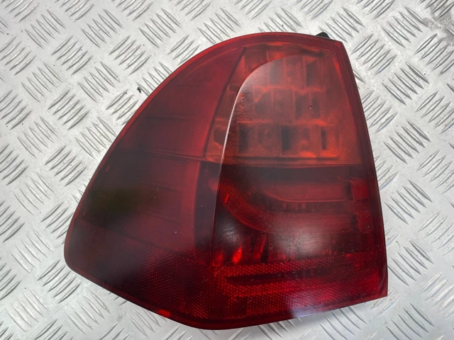 thumbnail image 2 of BMW 3 Series E91 LCI Rear Tail Light Lamp – Right Side (O/S) Trunk Lid – Genuine BMW 7289434 2 of 6
