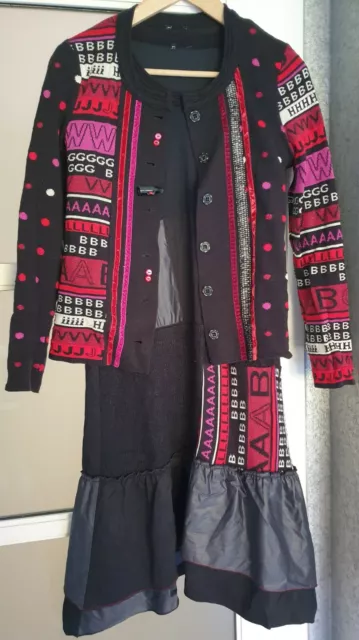 ENSEMBLE ROBE HIVER Et Son Gilet Noir Et Rouge Pause Cafe EUR 25