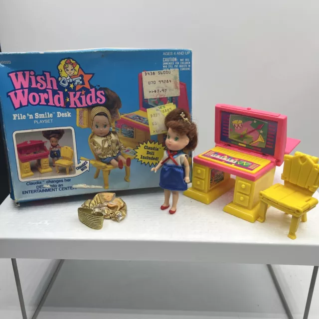 1987 Vintage Kenner Wish World Kids File N Smile Desk PlaySet CLAUDIA DOLL w box