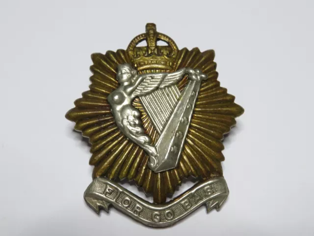 Canada WW2 Cap Badge The Irish Regiment of Canada, BIRKS