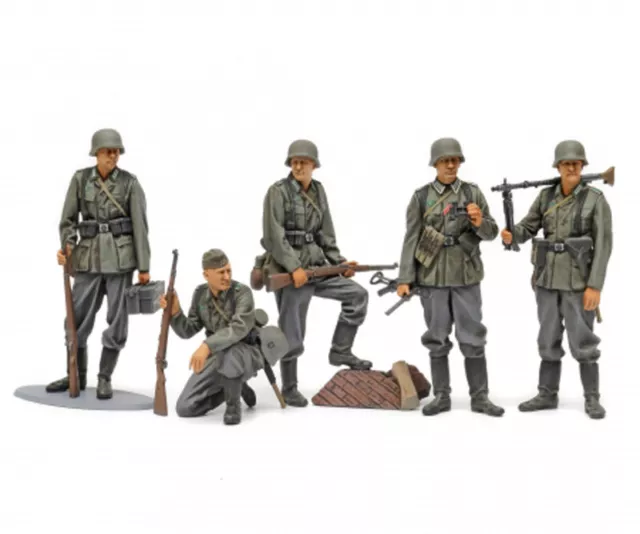 Tamiya 35371 Figuren Set WWII Deutsche Infanterie 1941/42 M1:35