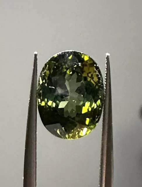 3.12Ct Great look Oval 10MM X 7MM Green Mozambique Natural Tourmaline