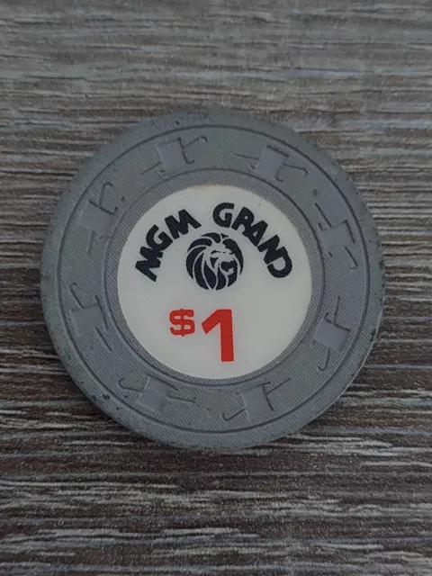 Vintage MGM Grand Casino Las Vegas Nevada $1 Dollar Poker Chip