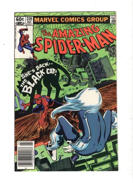 1982 Marvel Comics The Amazing Spiderman #226 Mar She's Back The Black Cat! 8.5