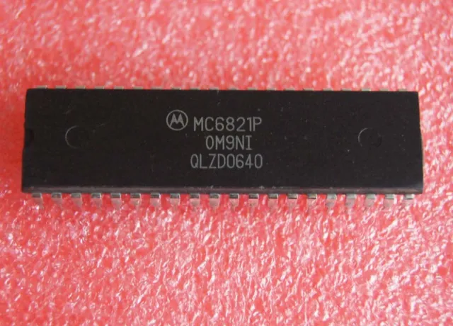 5pcs MC6821P MC6821 6821P Peripheral Interface Adapters DIP-40