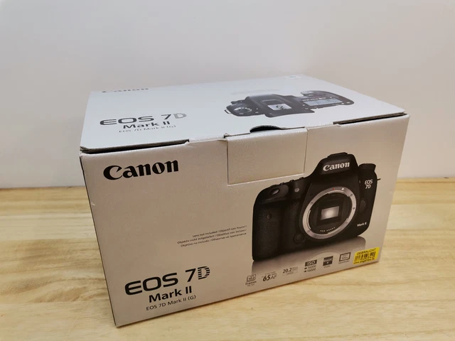 Canon EOS 7D Mark II 20.2 MP Digital Camera - Black (with original packaging) - 11940340
