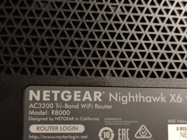 NETGEAR Nighthawk X6 router WiFi intelligente (R8000) - AC3200 velocità wireless tri-band 18