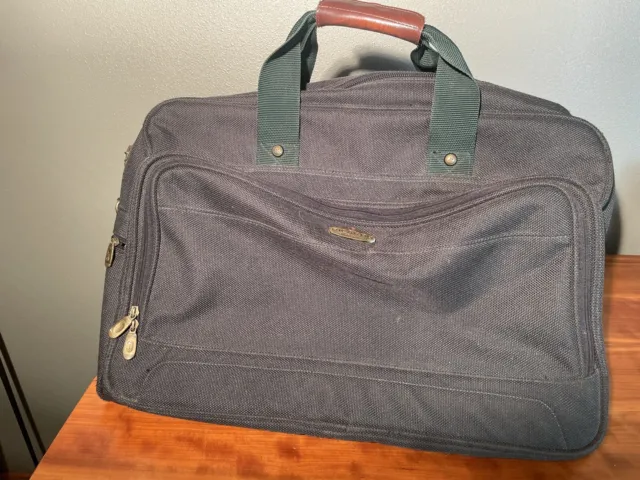 Ricardo Beverly Hills Green Carry On Bag All Zippers Work - nice shape 2