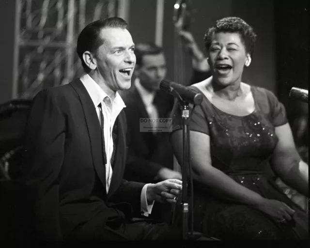 Ella Fitzgerald On 'The Frank Sinatra Show' - 8X10 Publicity Photo (Az037)