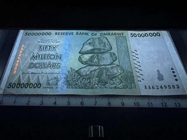 bankbiljetten / 105W / Zimbabwe / 50 Dollars / 2020 / Unc