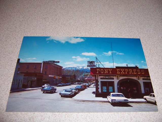 1960s MAIN STREET-SCENE, DOWNTOWN MINDEN NV. VTG POSTCARD