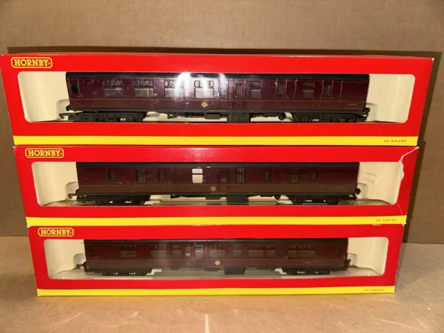 HORNBY 'OO' GAUGE-BR MK1 Coaches -R4200-R4204A-R4350 - Boxed-Hardly Used