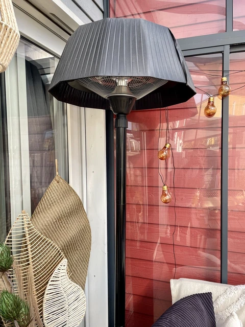 infrarot heizstrahler 3000w, von Blomfield, neuwertig, Lampendesign, schwarz. VB