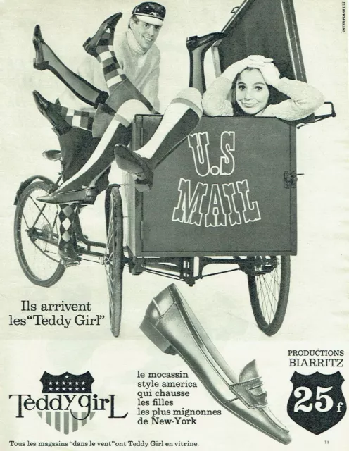 publicité Advertising 0221 1965  chaussures mocassins Teddy Girl  Biarritz New Y