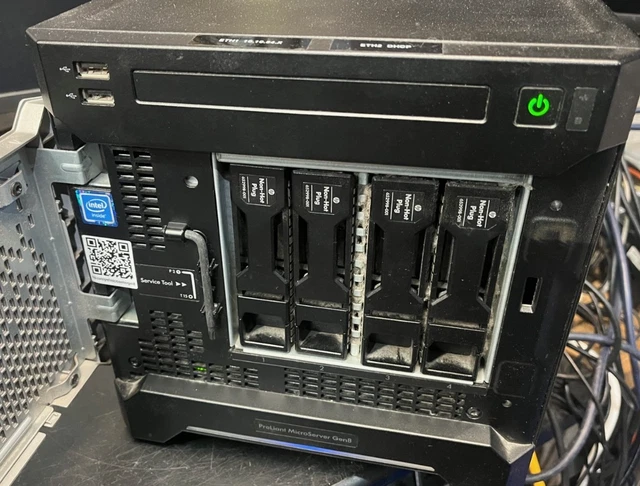 HP Proliant MicroServer Gen8 - Celeron G1610T 2.3Ghz - Serveur D'occasion
