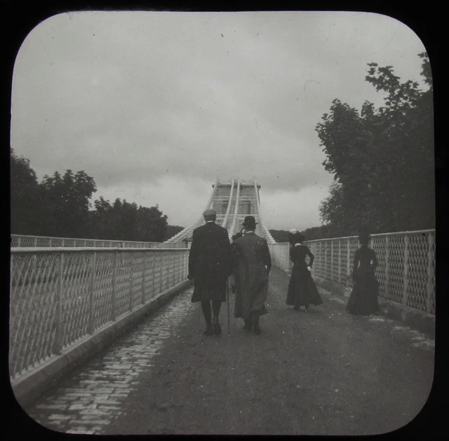 Glass Magic Lantern Slide VICTORIANS ON MENAI SUSPENSION BRIDGE C1890 PHOTO