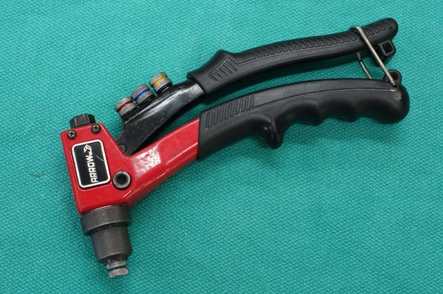 Pistola de remache Arrow Pop
