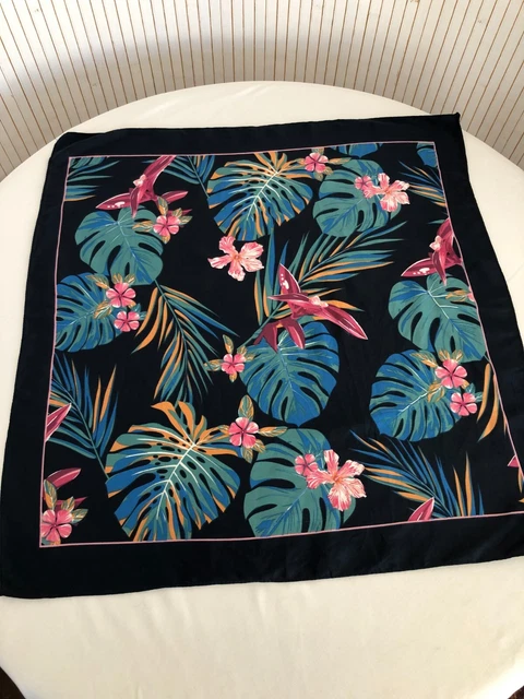 foulard en soie vintage GIVENCHY imprimé