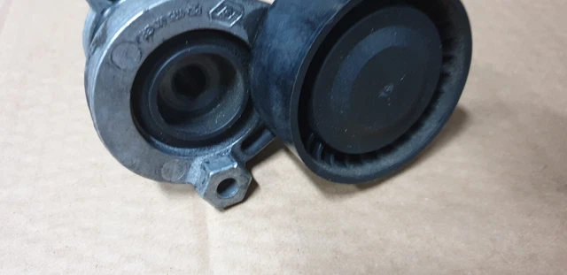 Galet Tendeur Courroie kangoo clio 2 3 MEGANE II III SCENIC 2 3 LOGAN 1.5 dCi 3