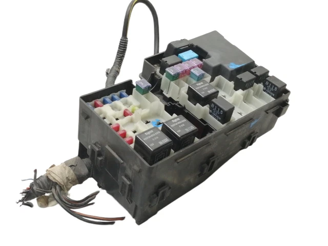 3M5T14A142Ab Relais Sicherungskasten Multifunktionsrelais / Bp4K66765 / 31878912