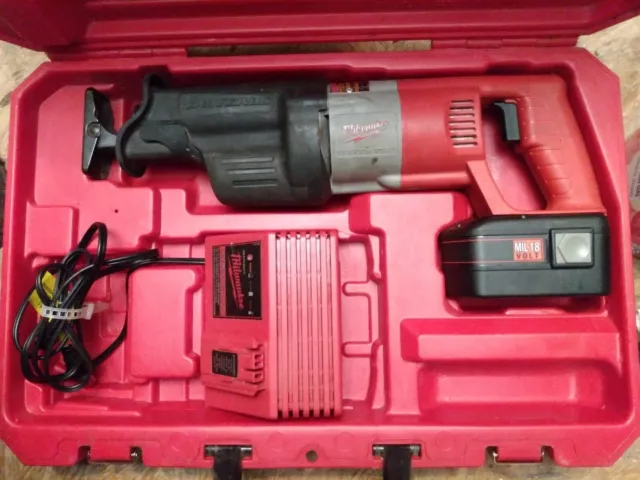 Milwaukee 18V Cordless Sawzall Kit with Case, Charger and Battery (#6515-27)