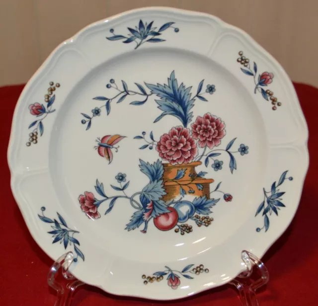 Williamsburg Potpourri Bread & Butter Plate by Wedgewood, 6 5/8"