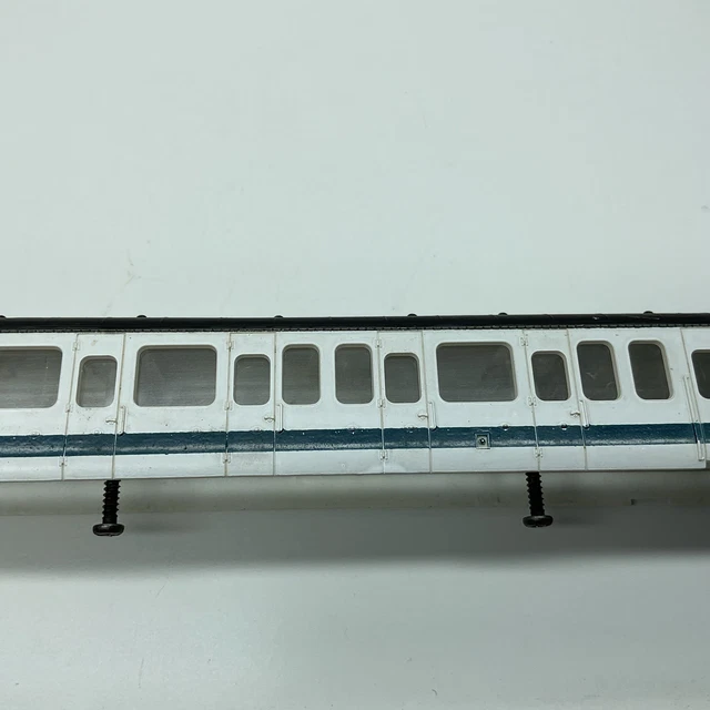 lima-class-117-power-car-no-w51350-white-blue-body-only-689