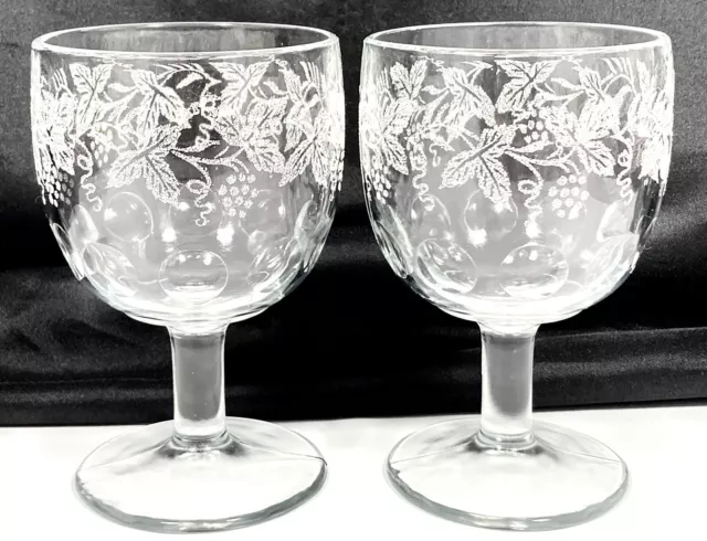 Vtg Bartlett Collins Grape Leaf Etched Thumbprint Glass Goblets USA 806 Set 2