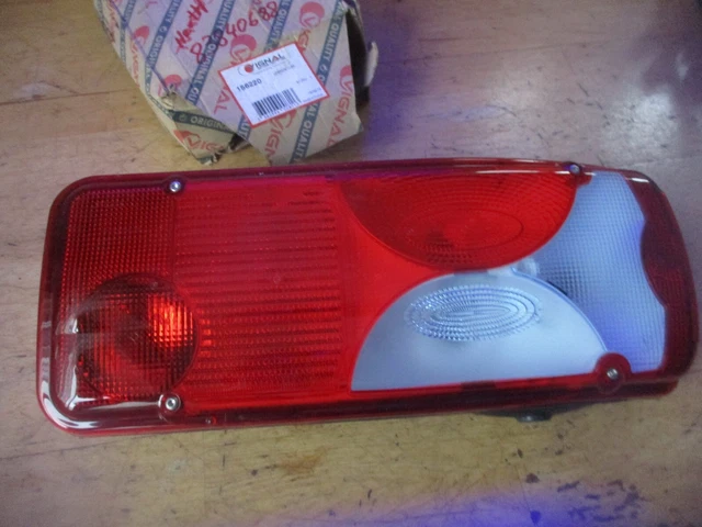 NEU Herth+Buss Vignal 83840688  Heckleuchte Re. MAN TGA Bj.00- ohne KZL