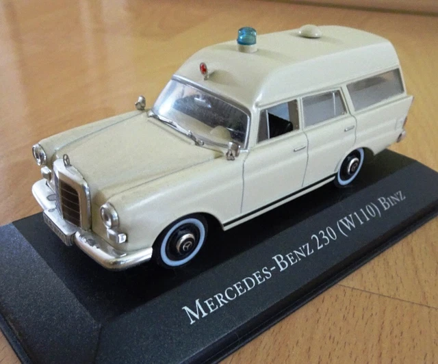 Jouet BRUDER - 02536 - Véhicule Ambulance MERCEDES BENZ Sprinter Avec Ambulancier 10762