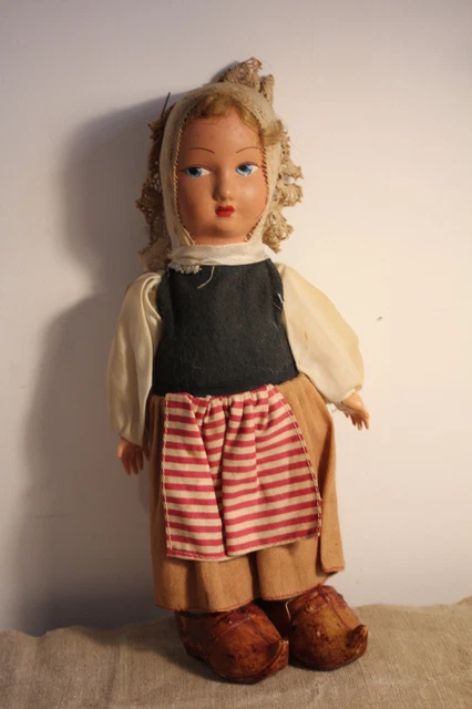 ANCIENNE BOÎTE À poudre Napoléon III carton bouilli, papier mâché, laqué rouge EUR 11,00