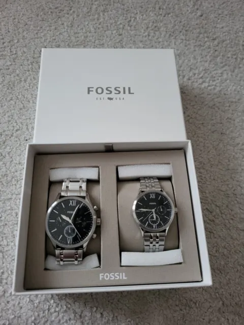 Geschenkset Fossil BQ2469 SET  Armbanduhr Herrenuhr + Damenuhr silber NEU