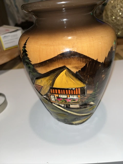 Vase en bois sculpté éléphants (Gebraucht) in für CHF 32 - mit