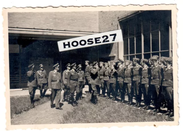 Foto WH LW Offiziere Besichtigung Einheit Rotterdam Niederlande 2.WK orig.