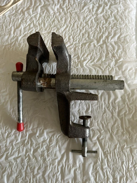 Etau d'établi ancien - Bricolage