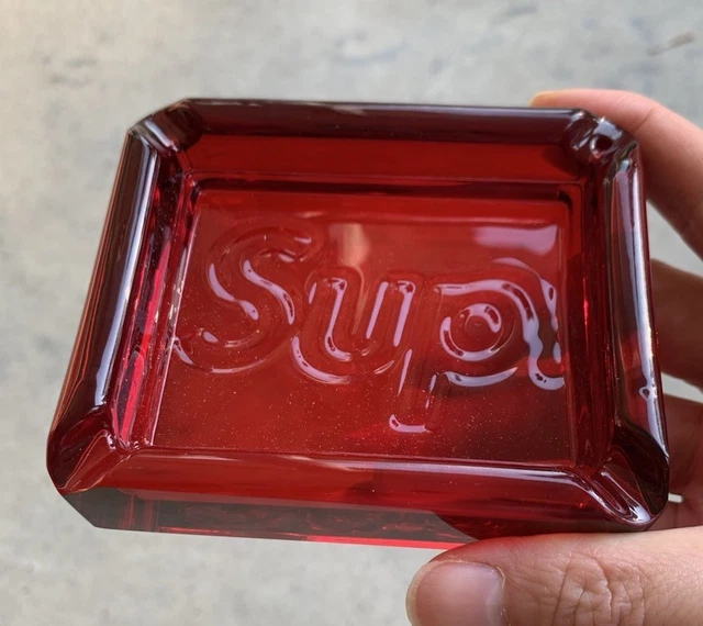 灰皿 Supreme - supreme  Debossed Glass Ashtray Supreme Debossed Glass Ashtray (SS20) - $30