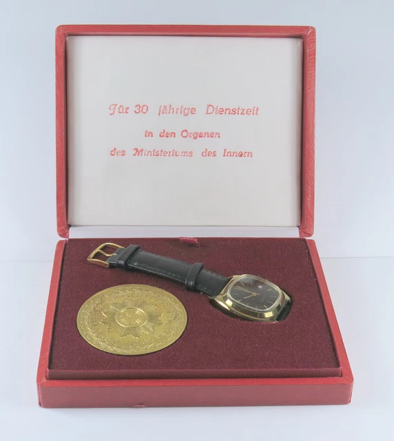 DDR 30 jährige Dienstzeit in den Organen des Ministeriums des Inneren, Uhr und..