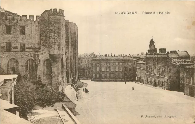 84  Avignon   Place Du Palais