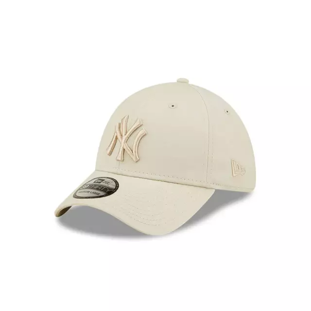 New Era 39Thirty Stretch Fit Cap League Essential MLB New York Yankees creme S/M