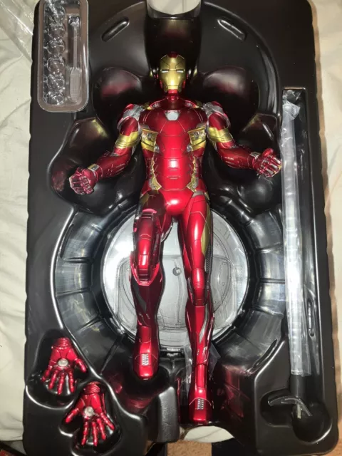 Hot Toys Captain America: Civil War - Iron Man Mark XLVI Power Pose PPS003  Used