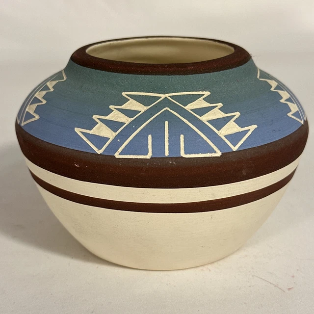 NAVAJO NATIVE AMERICAN Art Pottery Hand Painted Signed Round Bud Vase 