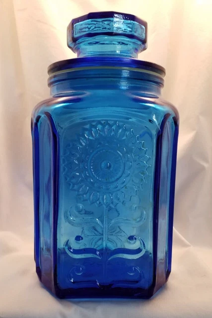Wheaton Glass NJ Blue Sunflower Canister With Lid MCM vintage 9 1/2" x 6" Wheaton Glass NJ Blue Sunflower Canister With Lid MCM vintage 9 1/2" x 6"