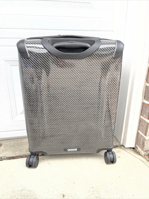 TUMI Tegra Lite 3 Continental 4-Wheeled Carry-On Exp Graphite Black 2803102 $925 2